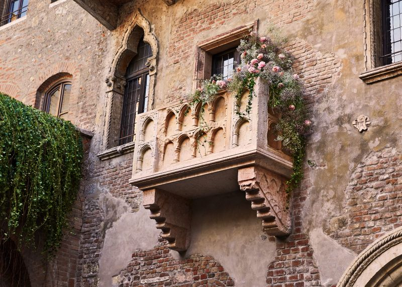 Juliet's balcony